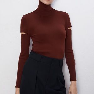 ZARA KNIT TOP WITH SLITS